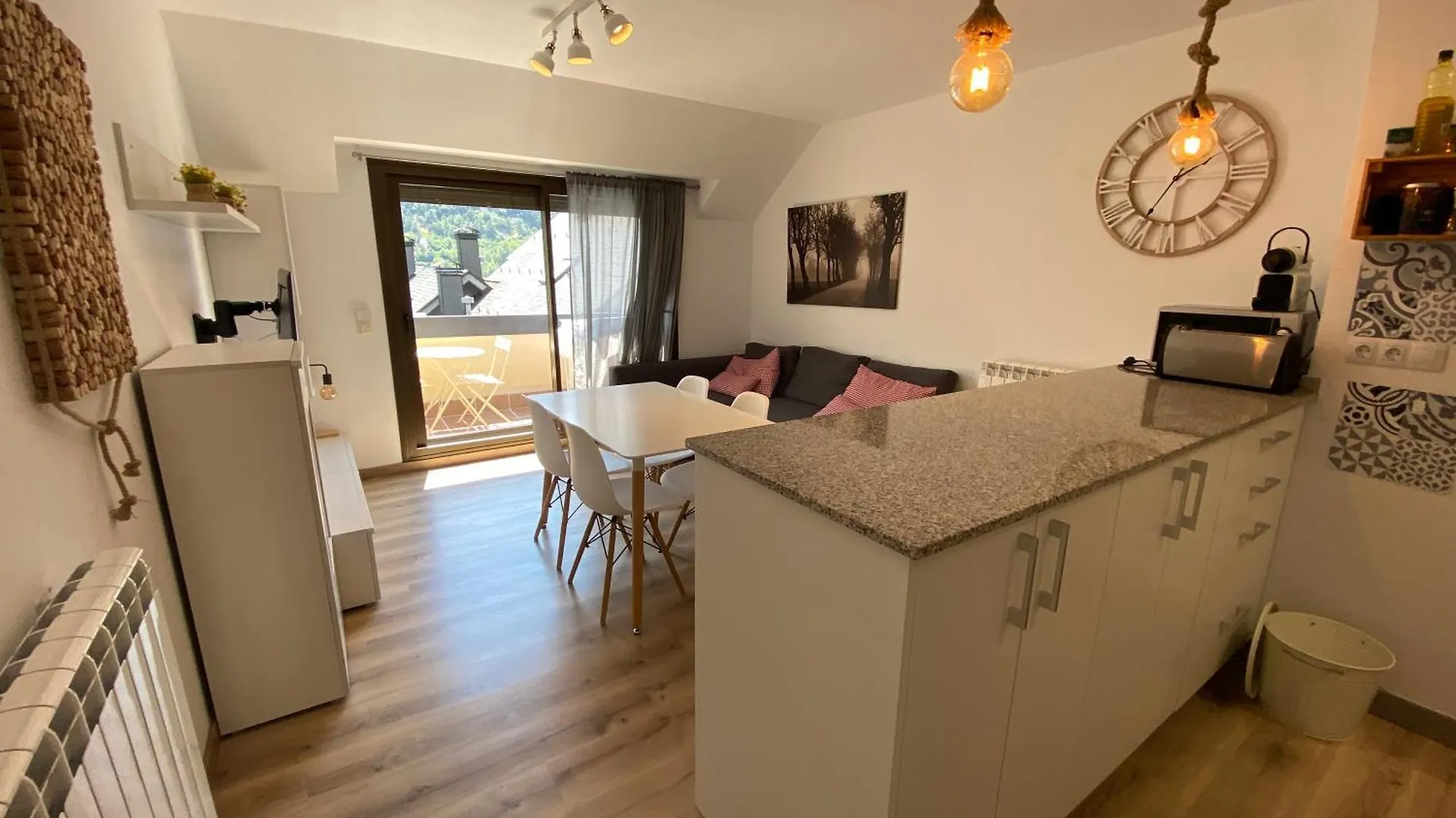 Casa Cris Encamp Apartment